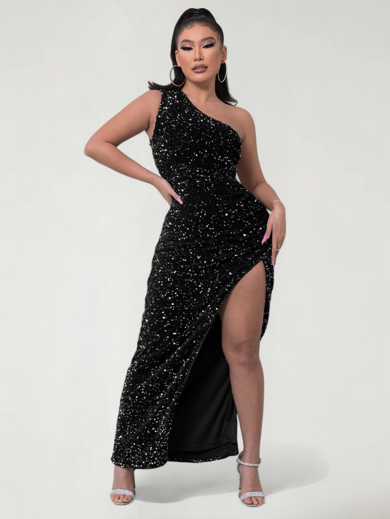 AMARA™ | Vestido de noche de lentejuelas de un solo hombro con abertura alta