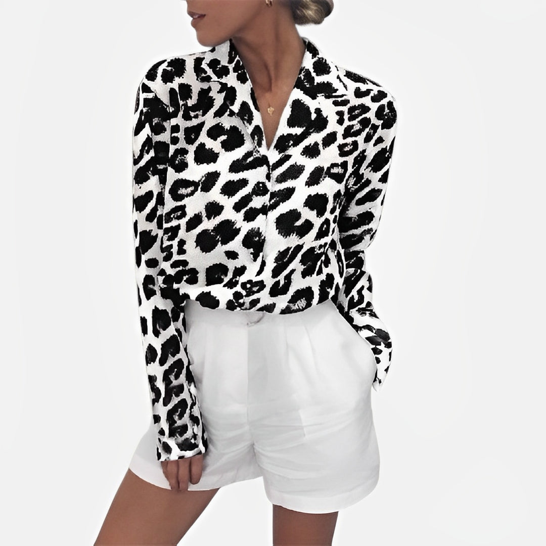 SELENE™ | Blusa de mujer con botones y estampado de leopardo satinado