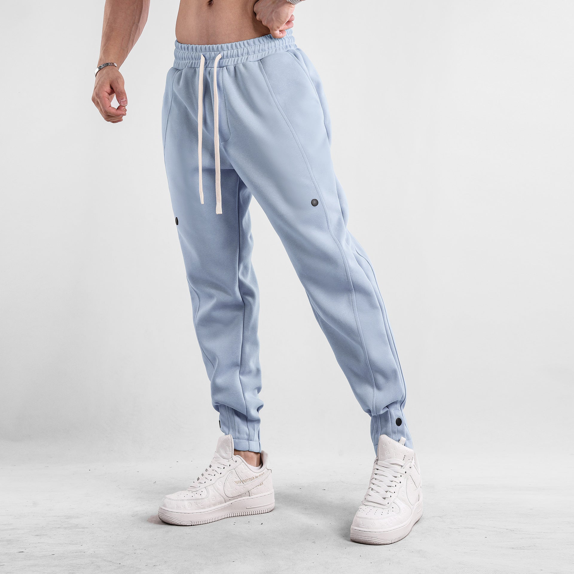 AERON™ | Pantalones casuales de hombre con cordón y pernera cónica Tech